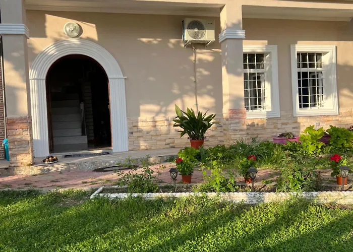 Garden Villa Guni