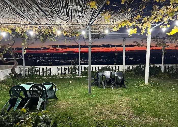 Garden Villa Guni